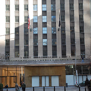 75 Rockefeller Plaza 4